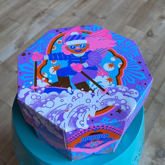 LUSH Boxes - Picture 2 of 8